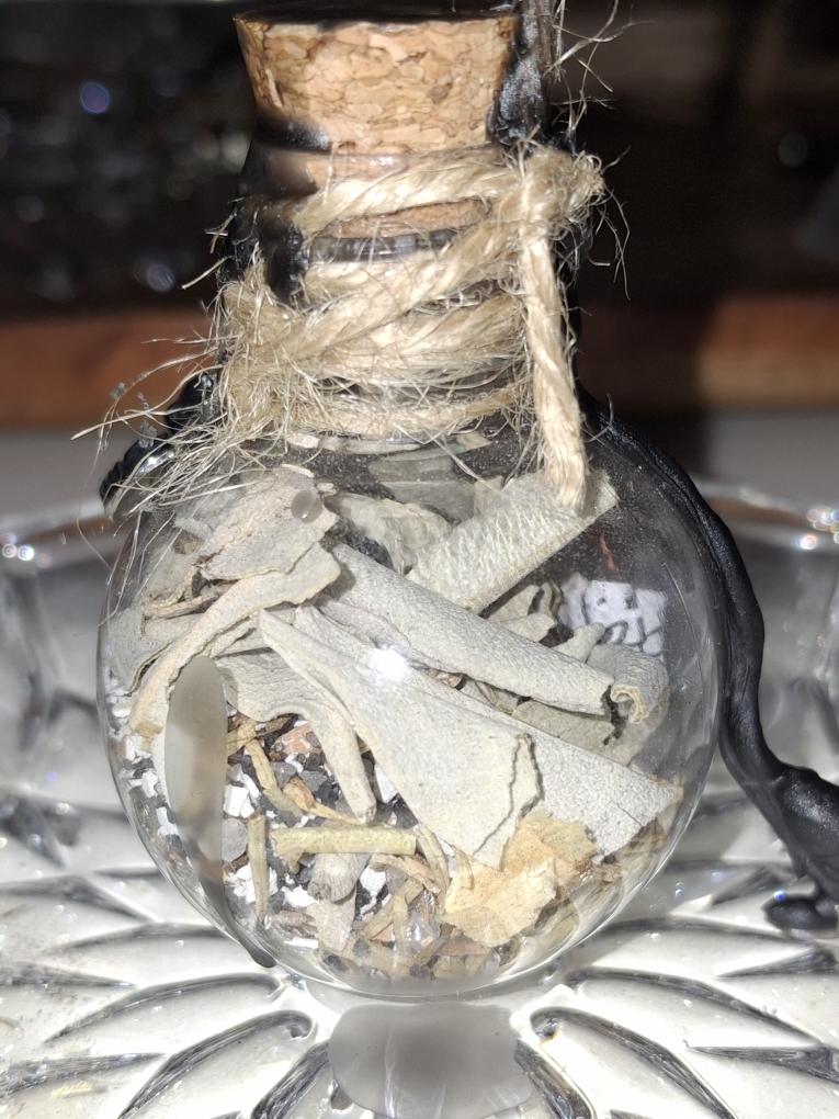 🔮 Witch’s Ball (Plastic)